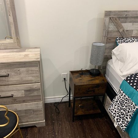 Modern 1 Bedroom + Den In 坎布里奇 外观 照片